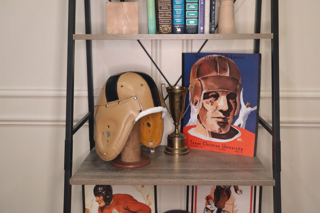1940-1954 Old Notre Dame Style Leather Helmet – Historic Sports 1940-1954 Old Notre Dame Style Leather Helmet – Historic Sports